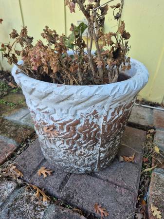 FLASH SALE!!!! WOW!!! 5@ 14x12 terracotta pots 1