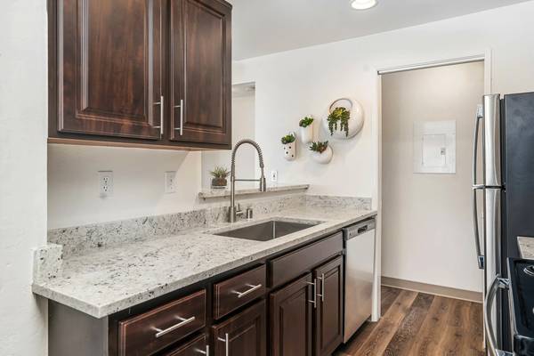 $2,115 / 2br - 984ft2 - Situated in Tacoma!, Stainless-Steel Appliances, 2/bd 2/ba63910194705666123