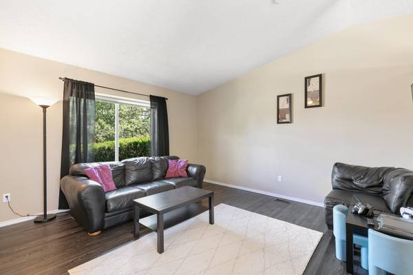 $390,000 / 3br - 1252ft2 - Hermosa casa de 3 habitaciones en Briargate (D20)63668435169795124