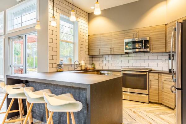$2,300 / 2br - 1014ft2 - Washer & Dryer Included, Onsite Dog Park, Stainless-Steel Appliances* (Auburn)63852483851395120