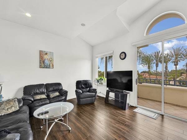 $5,995 / 2br - 2123ft2 - ¡PRECIO EN MALIBU CONDO ENCANTADOR! (Malibu)63662653677315123