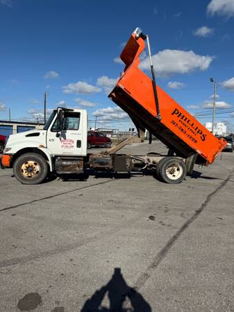 2003 international dump truck 1