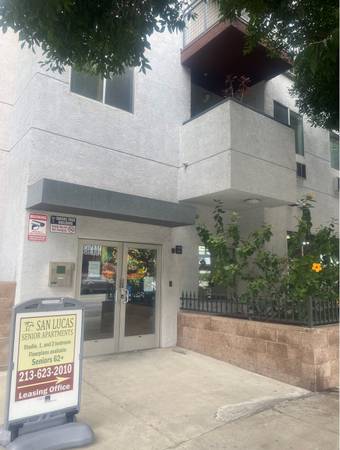$1,988 / 2br - 735ft2 - 📞 Call Now – Limited-Time Specials for Seniors 62+ (1221 W 7th St, Los Angeles, CA)63857624341121120