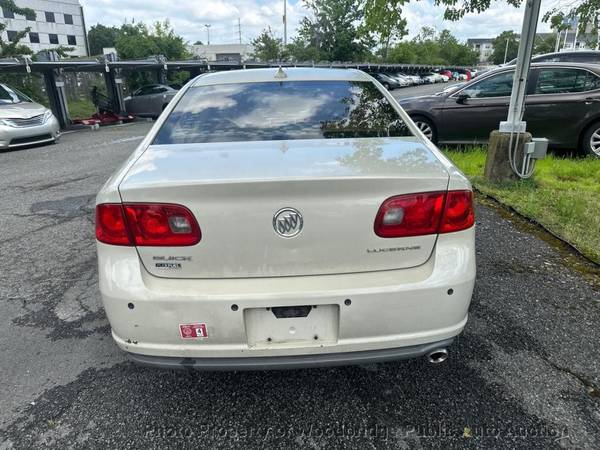 2010 *Buick* *Lucerne* *Sedán 4 puertas CX* color beige - $3.450 (Subasta de autos pública de Woodbridge)63495070542081122