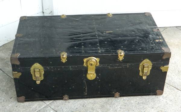 1920s- 30s STEAMER TRUNK 1