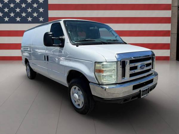 2008 Ford E150 - Photo 4