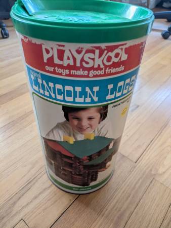 Playskool Lincoln logs 1