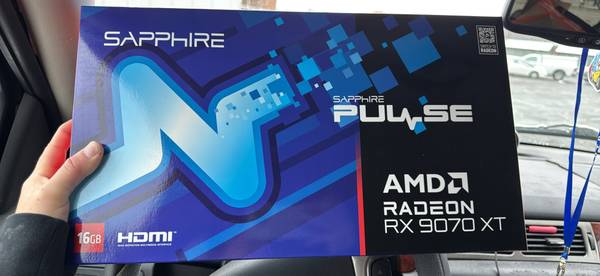 Sapphire Pulse Radeon RX 9070 XT 1