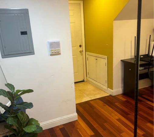 $900 / 1br - Room in Bayview | SF for $900 a month + utilities (bayview)63847324835841123