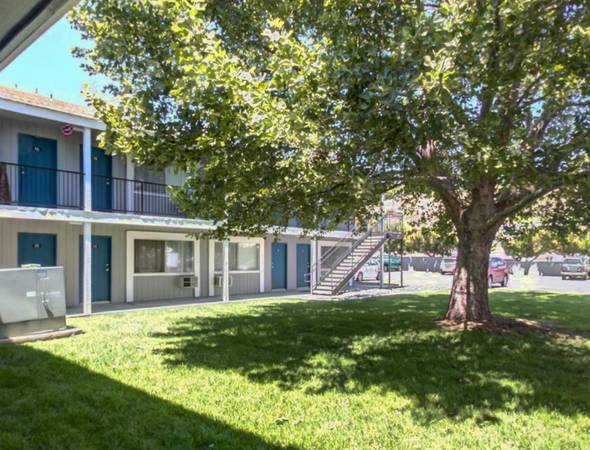 $1,100 / 1br - SAVE $1000! + Convenient 1B | Parking On Site, Amazing Location (Reno)63992636614531121