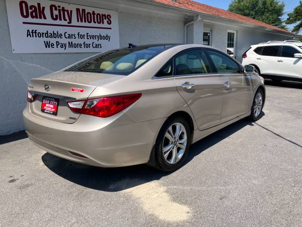 2012 HYUNDAI SONATA - $5,650 (S. RALEIGH / GARNER)63470075587201121