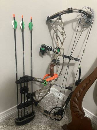 Hoyt defiant 1