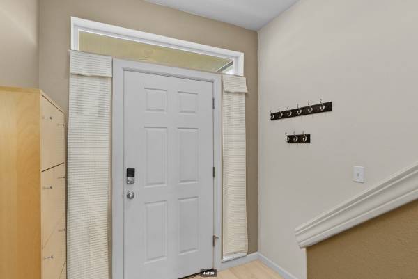 $2,500 / 3br - 1456ft2 - 3 bed, 2.5 bath, 1456 sq ft Beaverton condo next to 170th MAX station (Beaverton)63956786652803123