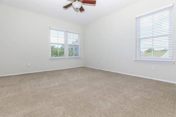 $2,010 / 1br - 886ft2 - 1BD 1BA, Microwave, Guest Parking (5901 Coverdale Way, Alexandria, VA)64040027920387122