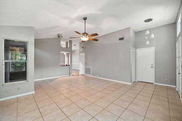 $539,999 / 3br - 1712ft2 - 3 Beds 2 Baths House (Wellington)63825130301953122