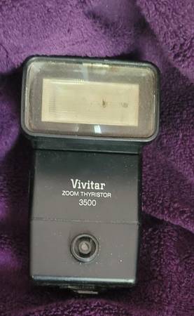 Vivatar Zoom Thristor 3500 Flash 1