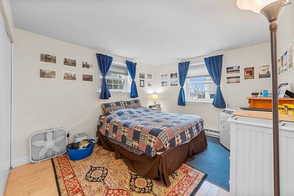 $1,075 / 1br - condo super clean sunny 1 bedroom and bathroom apartment (Somerville)63612006088065123