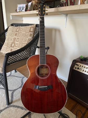 Taylor Custom Grand Auditorium 1