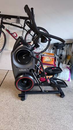 Bowflex Max Trainer M8 1