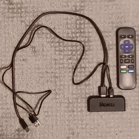 Roku Premiere with Remote 1