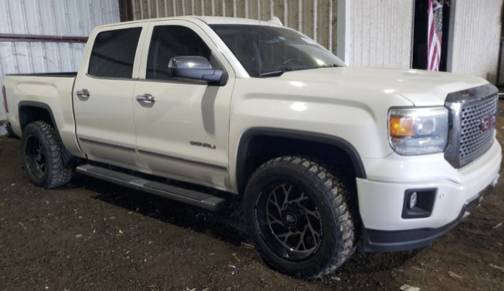 2015 GMC Sierra 1500 Denali Crew Cab 4x4 – No funciona - $13.500 (berkeley)63477683068929123