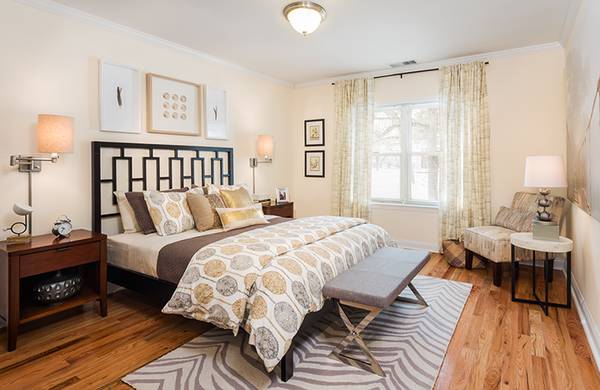 $3,645 / 2br - West Roxbury 2 Bed/1 Bath Townhouse (West Roxbury)63810087372417120