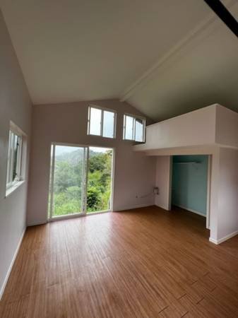 $300 / 198ft2 - Cabaña para Trabajador Hábil (Cabaña para Comerciante de Trabajo en Haiku Permaculture Homestead)63686672516481123