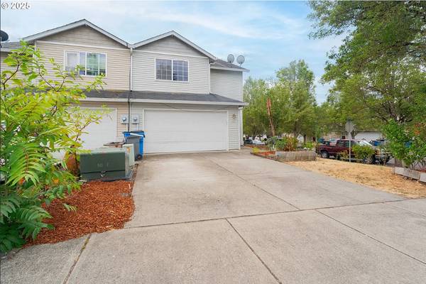 $390,000 / 3br - 1573ft2 - Relax & Entertain | Open 3 Bed Townhome, Private Deck, Close to Waterf (Vancouver)63999453349123120