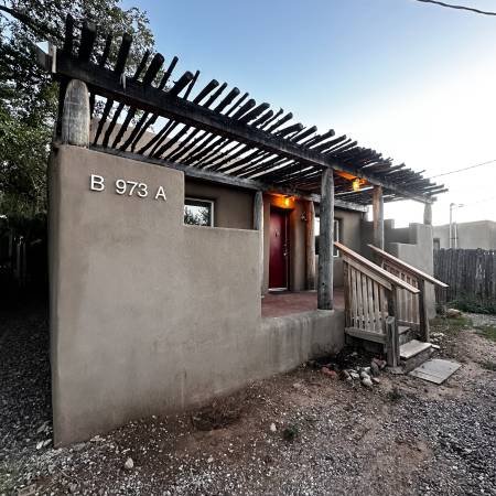 $1,650 / 2br - 800ft2 - dúplex en zona de ferrocarril (Santa Fe, NM)63806044720897120
