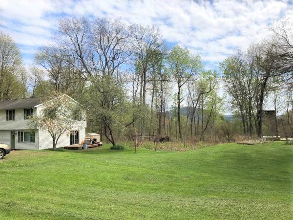 $1,650 / 2br - 2 BR duplex (Montague Center, MA)64017046506242120