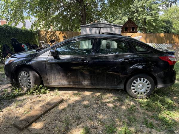 2012 Ford Focus - $750 (Takoma Park/Manor Park)634818162914591217