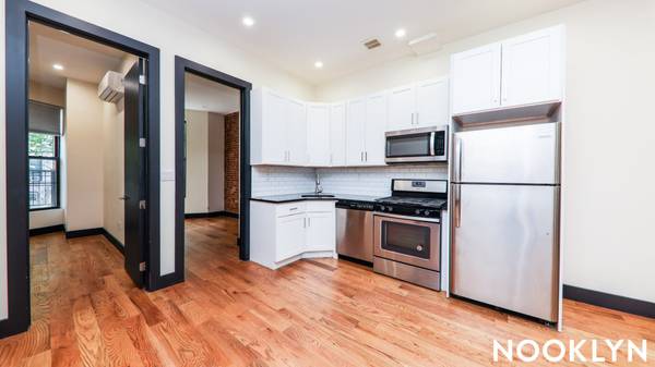 $4,000 / 3br - Amazing Renovated 3 Bed in Bed Stuy!! (Bed Stuy)63788856795139124