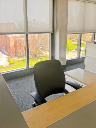 $184 Elevate your workday: flexible & inspiring Co-Working space from $184 (Bowling Green)63897515823362120
