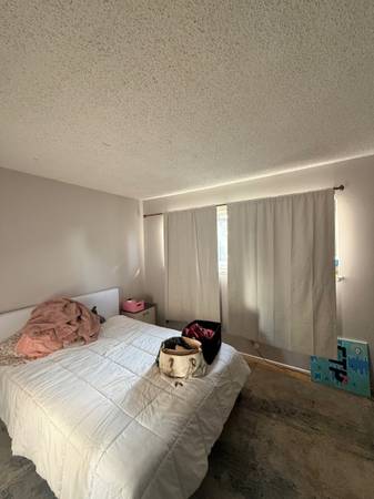 $1,000 / 2br - Room for rent $1000 with utilities (Ventura)63800567383043121