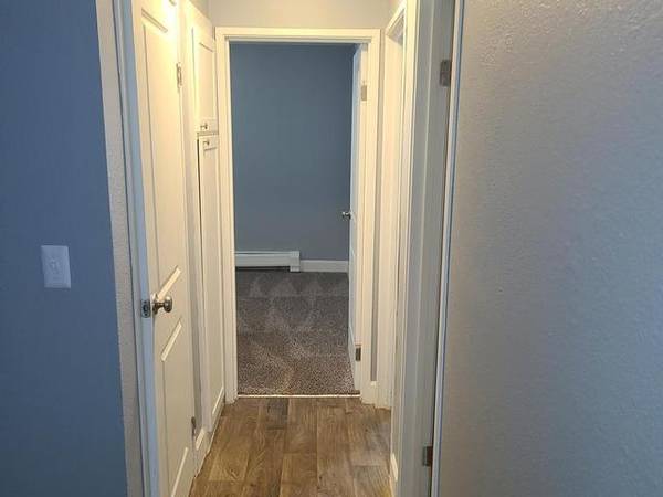 $1,299 / 2br - 915ft2 - Resort-Inspired Swimming Pool, Air Conditioning & Ceiling Fans63973503963267124