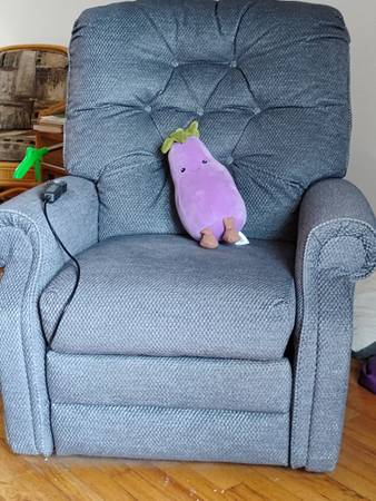 Power Lift Recliner with massage 1