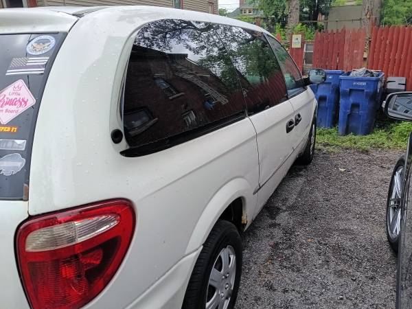 Grand caravan - $2,000 (Niagara falls NY)63483374753025123