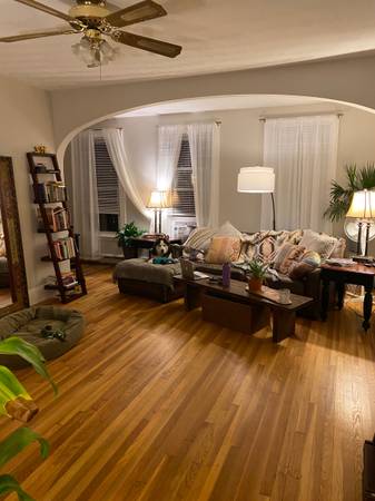 $1,300 / 2br - Seeking a roommate to share 2b/2b (Reading)63690775618691120