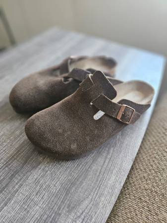 Birkenstock Soft Footbed- Women SIZE 6-6.5 1