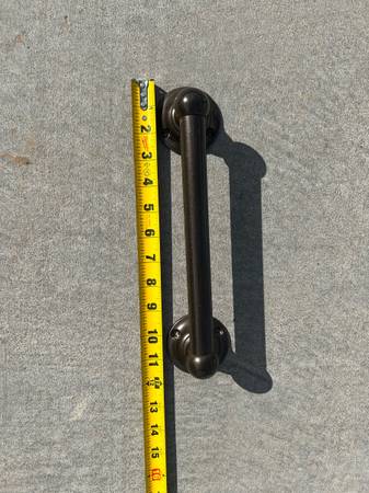 9” delta Grab Bar 1