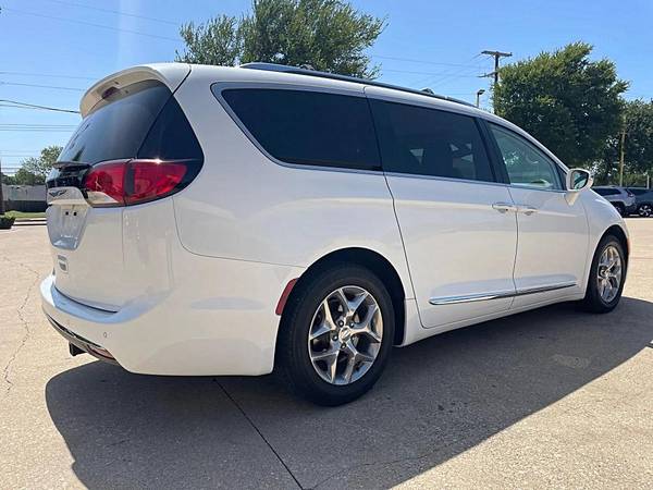 2018 Chrysler Pacifica Limited FWD - $15598.0063488941423875124