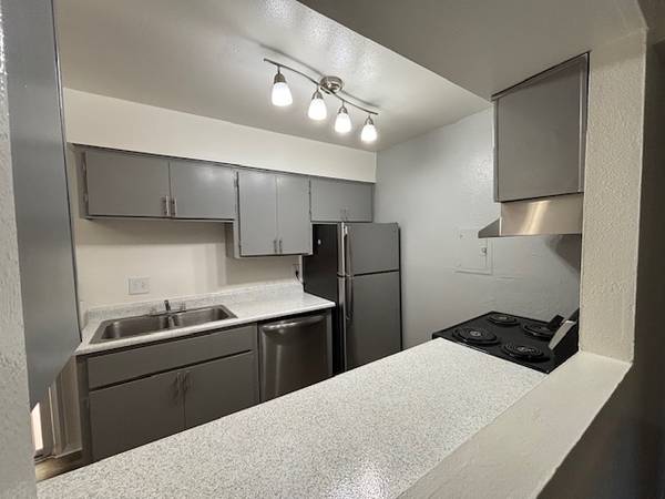$1,063 / 2br - 900ft2 - Apartamentos Oracle Palms: Ahora Aceptando Solicitudes (TUCSON)63674704070657120