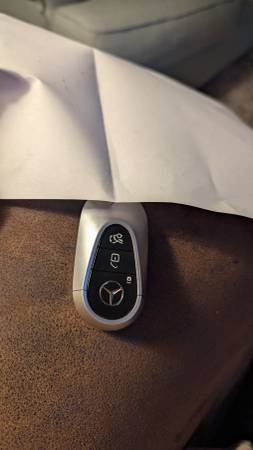 Found key and key chain (Tallahassee)64304186026497120