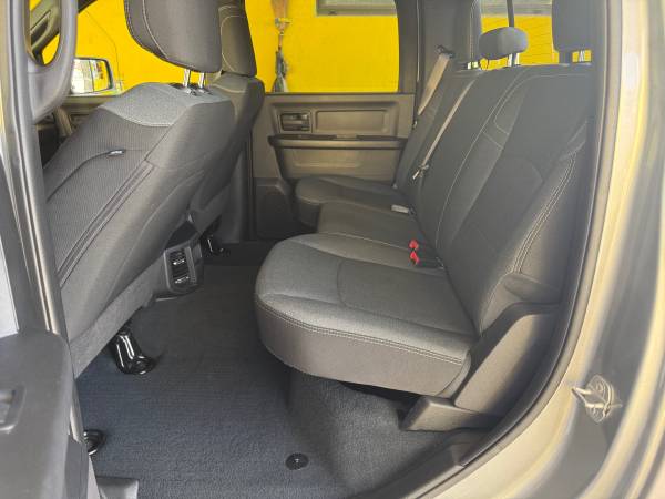 2022 Ram 2500 Tradesman Crewcab 6.7L diésel con motor Cummins 4x4 - $31,900 (Hialeah)63479553584515123