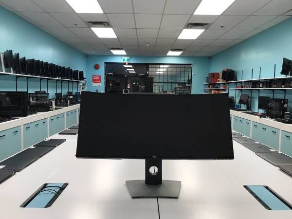 Dell UltraSharp 34 inch Curved 3440 x 1440@60hz - U3417W 1