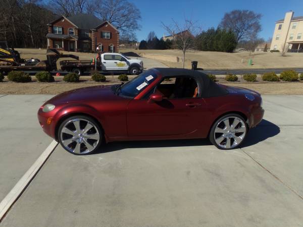 2006 mazda mx-5 grand touring conv(190K)mi runs&drives%%% - $3,000 (riverdale)63620142902019121