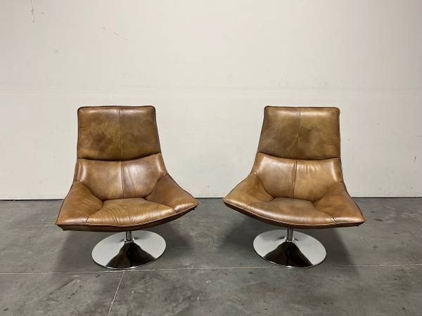 Modern Leather Swivel Chairs 1