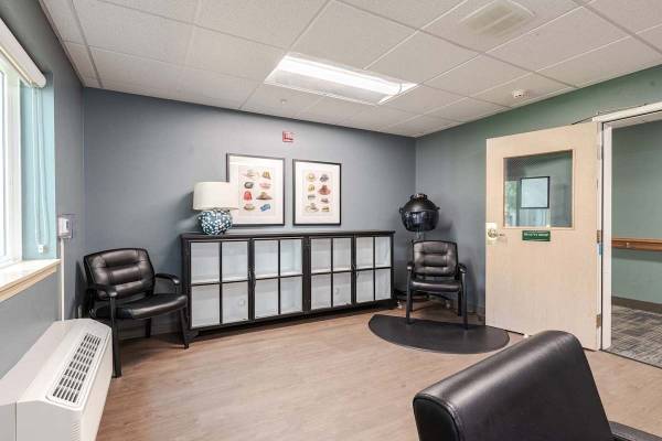 $1,414 / 2br - Balcónes privados, Bend OR, 2/BD (611 NE Bellevue Drive, Bend, OR)63839291828353123