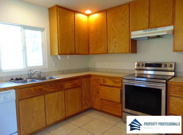$2,100 / 3br - 1248ft2 - 15-1780 14th Ave. (Keaau)63939533662467124