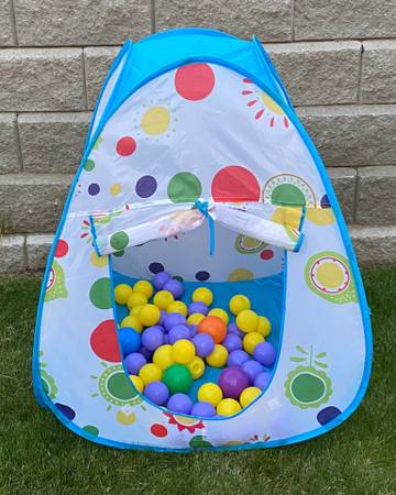 Ball Pit With 75 +/- Balls 1